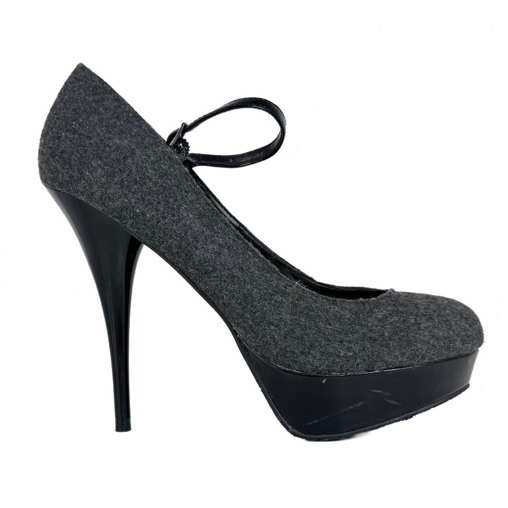 Candie's Mary Jane Size 9.5 Grey Felt Platform Heel Pumps